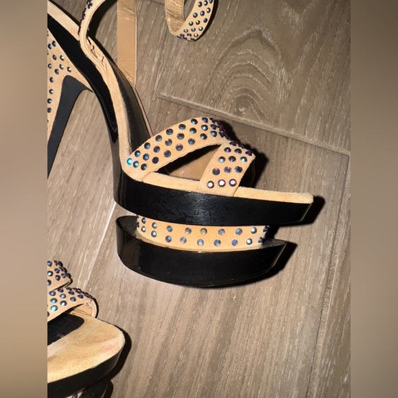 Jessica Simpson Celin Tan Suede/Rhinestone Double
Platform Sandal size 9.5 - Picture 8 of 12